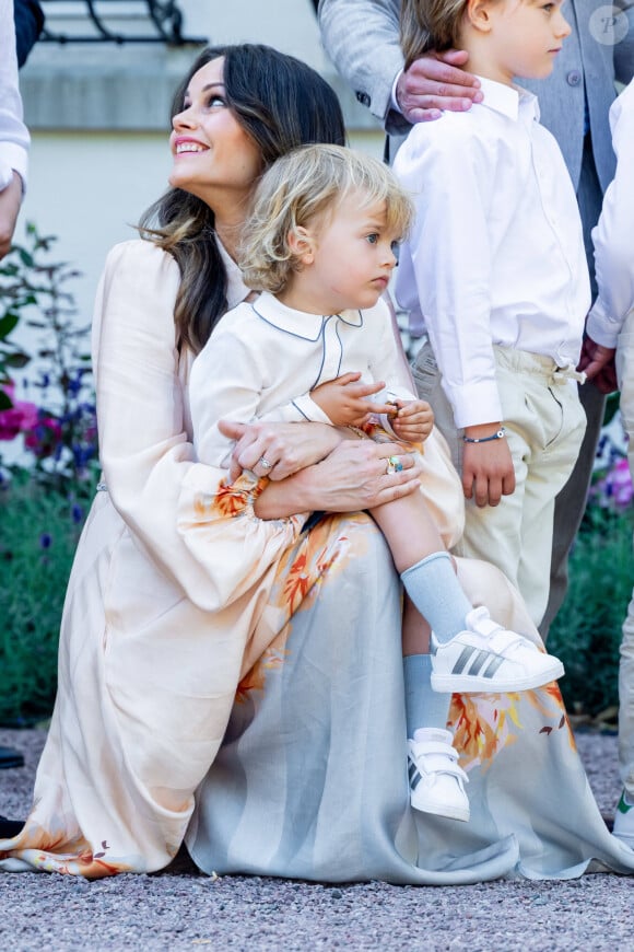 La princesse Sofia, le prince Julian - Rendez-vous avec la famille royale de Suède au palais Solliden sur l'île de Oland, à l'occasion du 47ème anniversaire de la princesse héritière. Le 14 juillet 2024  