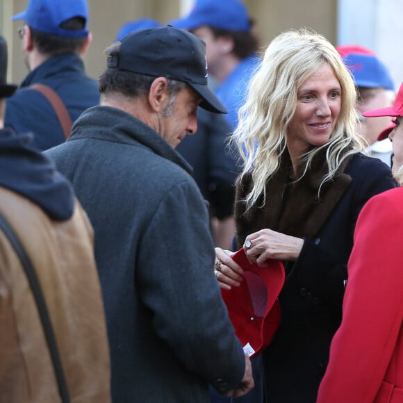 Vincent Lindon, Sandrine Kiberlain, Catherine Deneuve, Chiara Mastroianni - Traditionnel remake du célèbre film de Louis Lumière de 1895 "La Sortie de l'usine Lumière à Lyon" à l'occasion du 8ème Festival Lumière à Lyon. Le 15 octobre 2016 © Dominique Jacovides / Bestimage 