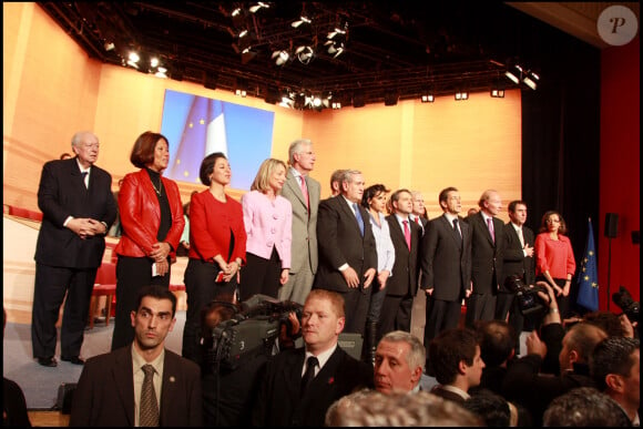 Jean-Claude Gaudin, Margie Sudre, Tokia Saifi, Françoise Grossetete, Michel Barnier, Jean-Pierre Raffari, Rachida Dati, Xavier Bertrand, Dominique Riquiet, Nicolas Sarkozy, Brice Hortefeux, Jean-Pierre Audy, Marie-Luce Penchard - Conseil national de l'UMP à la mutualité.