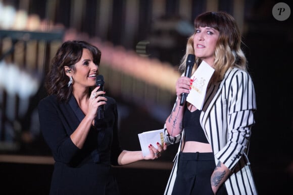 Faustine Bollaert est bel et bien devenue une star du petit écran
Faustine Bollaert et Daphné Burki lors des 35e Victoires de la Musique à la Seine Musicale le 14 février 2020 à Boulogne-Billancourt, France. Photo par David Niviere/ABACAPRESS.COM