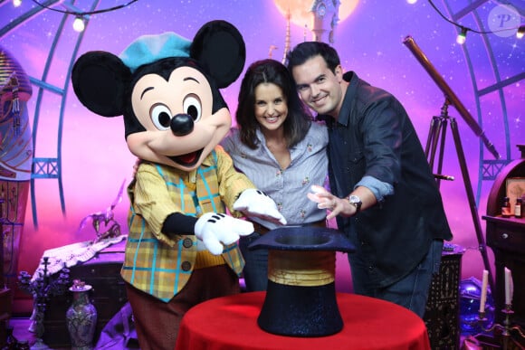 Faustine Bollaert et son mari Maxime Chattam assistent à la première du nouveau spectacle Disney ' Mickey et le Magicien' à Disneyland Paris à Marne la Vallée, France le 02 juillet 2016. Photo par Jerome Domine/ABACAPRESS.COM