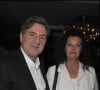 ...Il a eu trois enfants avec trois femmes différentes.
Daniel Auteuil et Anne Jousset à l'avant-première du film "La fille du puisatier" au restaurant Flora Danica.