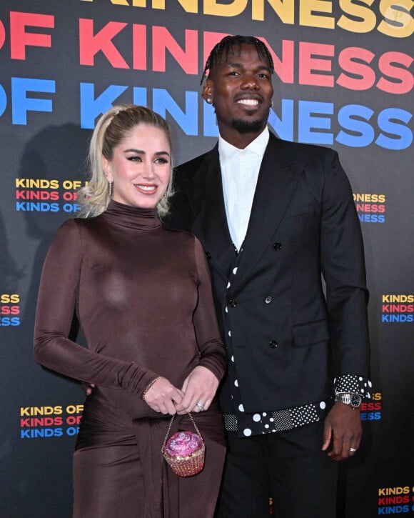 Paul Pogba et sa femme Maria Zulay Salaues à la première de Kinds of Kindness le 31 mai 2024 à Milan