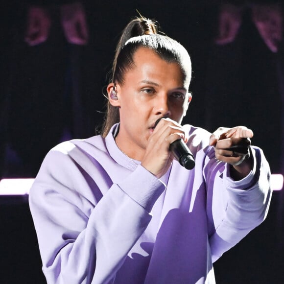 Le chanteur Stromae (Artiste masculin et Album "Multitude") lors de la 38ème cérémonie des Victoires de la musique à la Seine musicale de Boulogne-Billancourt, France, le 10 février 2023. © Coadic Guirec/Bestimage