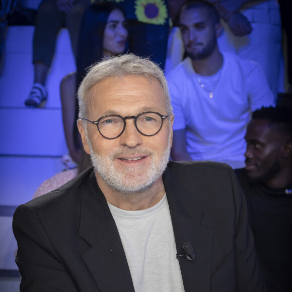 Exclusif - Laurent Ruquier sur le plateau de l'émission Touche pas à mon poste (TPMP) diffusée en direct sur C8 le 30 août 2022 et présentée par C.Hanouna. © Jack Tribeca / Bestimage 