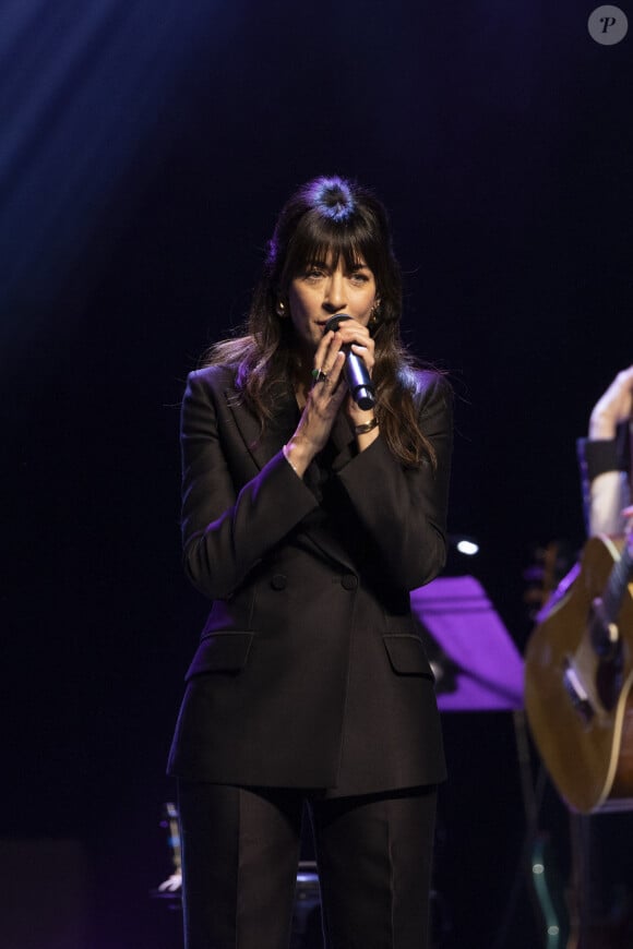 Nolwenn Leroy au concert du gala des 20 ans de la fondation Recherche Alzheimer "2 générations chantent pour la 3ème" à l'Olympia à Paris le 18 mars 2024. © Cyril Moreau / Bestimage 