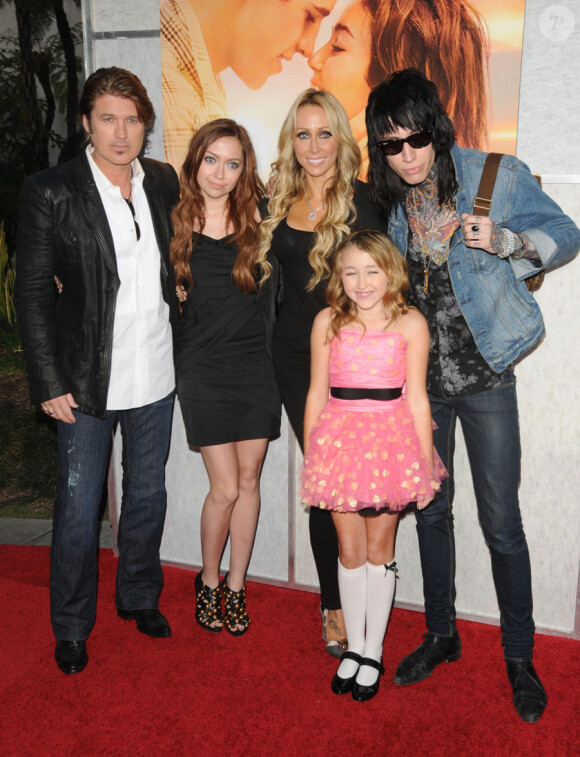 Billy Ray, Brandi, Tish, Noah et Trace Cyrus lors de l'avant-première à Hollywood de The Last Song le 25 mars 2010
