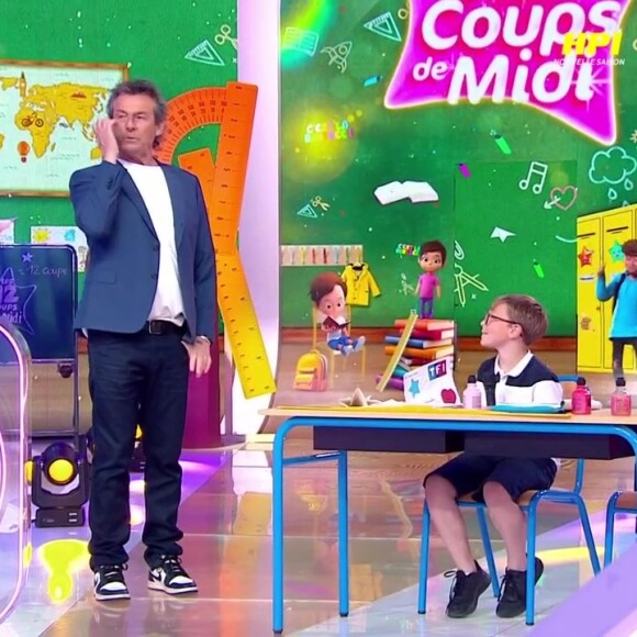 En cette rentrée, une allure de salle de classe règne sur le plateau des "12 coups de midi" sur TF1
Le plateau des "12 coups de midi" sur TF1