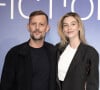 Au côté de sa femme, Chloé Roy, l'acteur de 44 ans s'est prêté au jeu des photographes
Nicolas Duvauchelle et Chloé Roy assistent au photocall de la cérémonie de clôture du 26e Festival de la fiction de La Rochelle, à La Rochelle, France. Photo par David NIVIERE/ABACAPRESS.COM