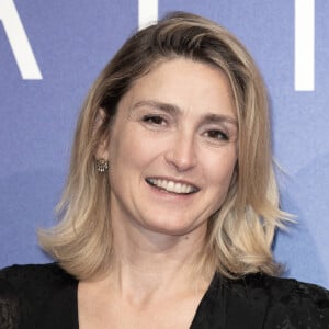 Julie Gayet assiste au photocall de la cérémonie de clôture du 26e Festival de la fiction de La Rochelle, le 15 septembre 2024 à La Rochelle, France. Photo par David NIVIERE/ABACAPRESS.COM