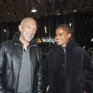 C'est officiel, la compagne de Vincent Cassel, Narah Baptista, attend un bébé !
Vincent Cassel et sa compagne Narah Baptista - Célébrités assistent aux combats de MMA, Professional Fighters League Europe (PFL) à l'accord Arena de Bercy à Paris © Pierre Perusseau/Bestimage