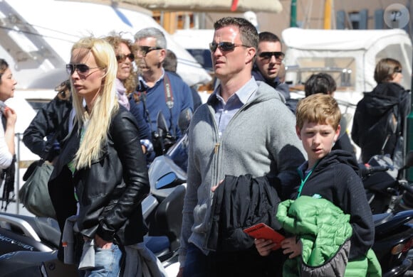 Ralf Shumacher avec son ex-femme Cora et leurs fils David en vacances sur le port de Saint-Tropez le 8 avril 2012.