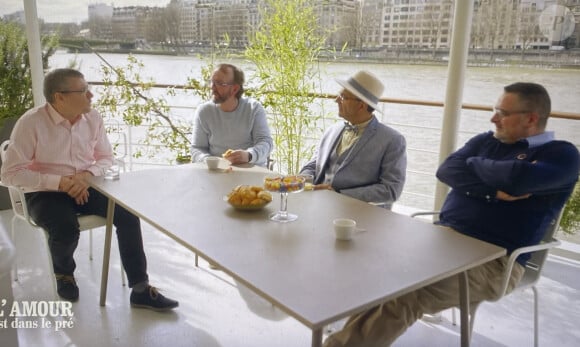 L'agricultrice de 50 ans a rencontré quatre prétendants.
Les prétendants de Manuela dans "L'amour est dans le pré". M6