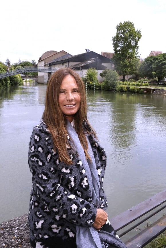 Nathalie Marquay-Pernaut lors de la 36ème édition du salon du livre de Cosne sur Loire le 1er juin 2024. © Cédric Perrin / Bestimage