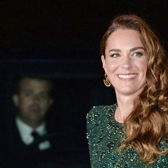 Kate Catherine Middleton - Le duc et la duchesse de Cambridge à leur arrivée au "Royal Variety Performance 2021" au Royal Albert Hall à Londres. Le 18 novembre 2021 