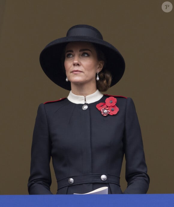 Dans la vidéo d'annonce de la fin de sa chimio, Kate Middleton met en avant William, les enfants mais aussi ses parents Carole et Michael Middleton
Catherine Kate Middleton, duchesse de Cambridge - La famille royale d'Angleterre sans la reine et la classe politique anglaise participent au 'Remembrance Day', une cérémonie d'hommage à tous ceux qui sont battus pour la Grande-Bretagne, au Cenopath à Whitehall, Londres le 14 novembre 2021. 