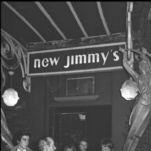 Archives - Jacques Dutronc et Alain Chamfort sortant d'une soirée au New Jimmy's à Paris