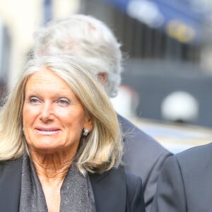 Jean-Pierre Foucault et sa femme Evelyne - Arrivées - Obsèques de Mireille Darc en l'église Saint-Sulpice à Paris, France, le 1er septembre 2017. 
