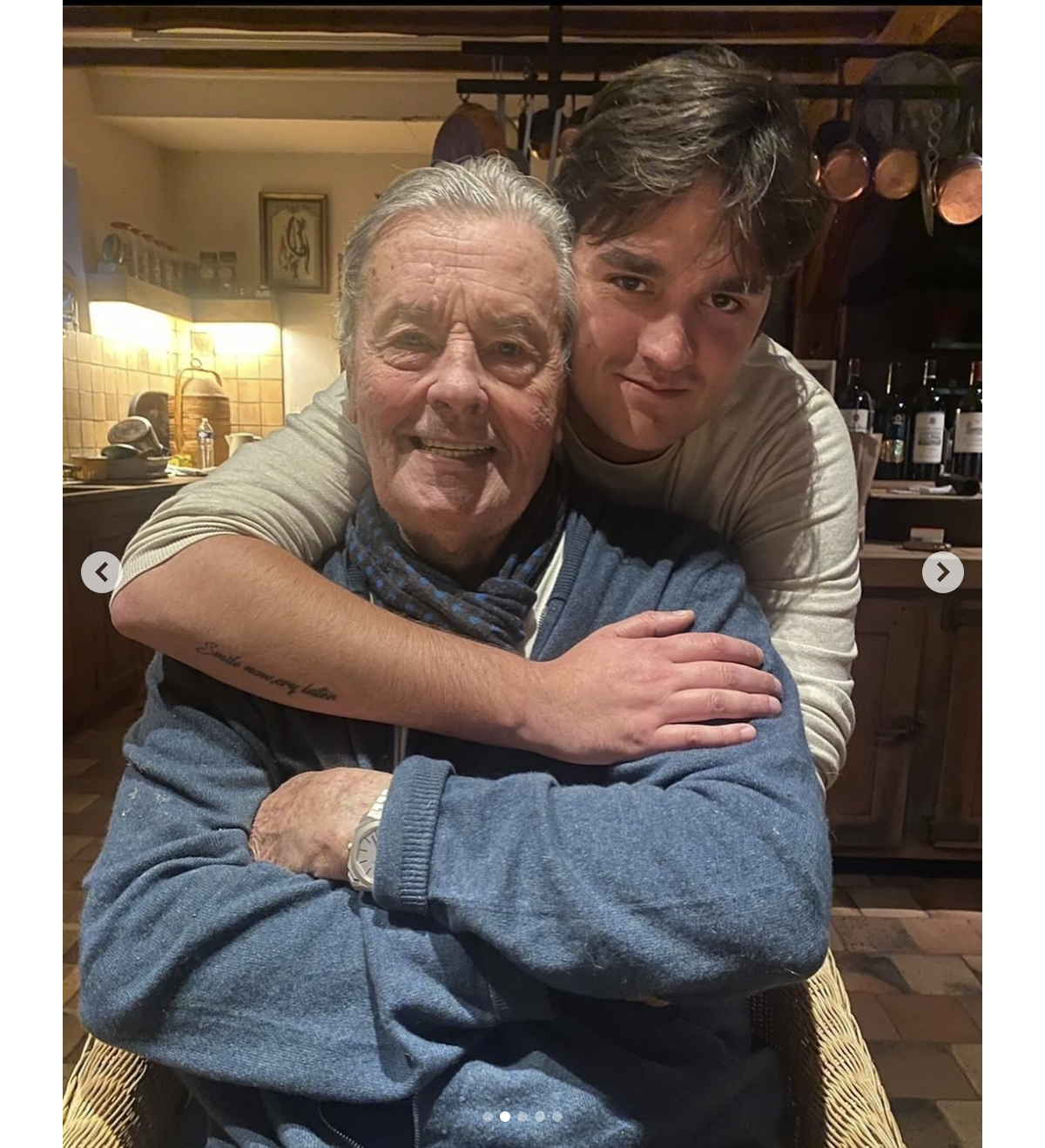 Photo : Photo personnelle d'Alain Delon révélée par son plus jeune fils ...