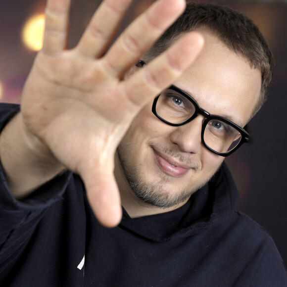 Portrait de Guillaume Genton lors de l'enregistrement de l'émission "Chez Jordan de Luxe" à Paris. Le 28 novembre 2023 © Cédric Perrin / Bestimage  