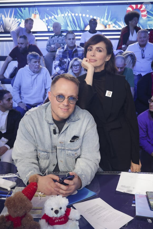 Exclusif - Guillaume Genton, Géraldine Maillet - Sur le plateau de l’émission TPMP (Touche Pas à Mon Poste) présentée en direct par C.Hanouna et diffusée sur C8 - Paris le 14/12/2023 - © Jack Tribeca / Bestimage  No Web - Belgique et Suisse 