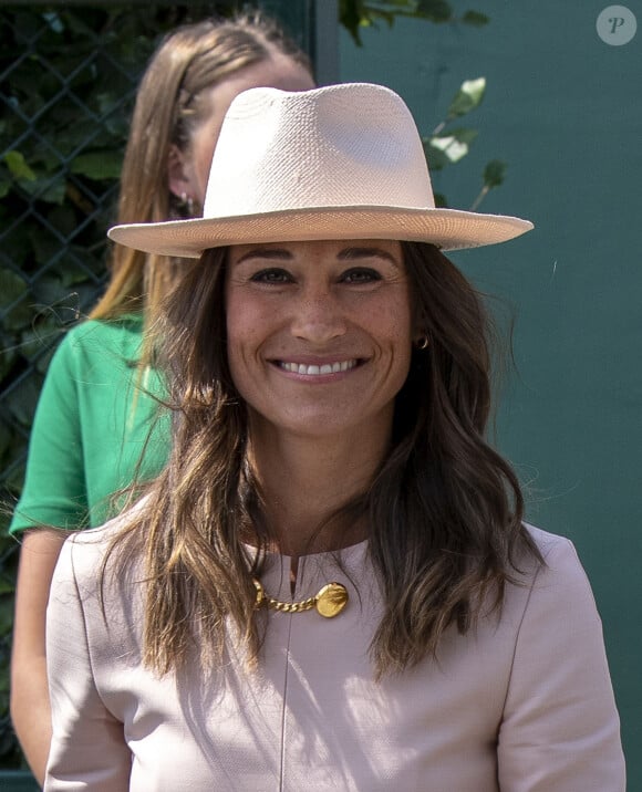 Pippa Middleton (Matthews) et son frère James Middleton assistent au championnat de Wimbledon à Londres, le 8 juillet 2019. 