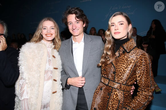 Natalia Vodianova, Jean Arnault et sa compagne Zita d'Hauteville - Célébrités au Défilé Dior, Collection Prêt-à-porter Printemps / Eté 2025 dans le cadre de la Fashion Week de Paris, France, le 24 Septembre 2024. © Bertrand Rindoff / Bestimage 