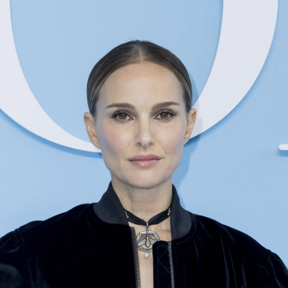 Natalie Portman au photocall du défilé de mode féminine Dior printemps-été 2025 lors de la Fashion Week de Paris (PFW), à Paris, France, le 24 septembre 2024. © Olivier Borde/Bestimage