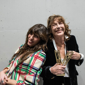 Exclusif - Lou Doillon et sa mère Jane Birkin - Backstage de la 36ème édition des Victoires de la Musique à la Seine Musicale à Boulogne-Billancourt, France, le 12 février 2021. © Cyril Moreau/Bestimage 