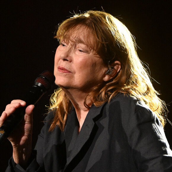 Le 16 juillet 2024, Jane Birkin s'en est allée à l'âge de 76 ans. Ayant marqué l'industrie de la musique et du cinéma, l'artiste a laissé un grand vide derrière elle...
Jane Birkin - Le Festival Fnac Live Paris en partenariat avec la Ville de Paris reprend ses quartiers d'été en plein coeur de la capitale. Le 30 juin 2022 © Lionel Urman / Panoramic / Bestimage