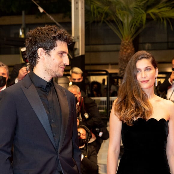 La comédienne s'est confié au sujet de son couple avec Louis Garrel jeudi 26 septembre 2024 dans les colonnes de Madame Figaro
Louis Garrel, Laetitia Casta - Montée des marches du film " Bac Nord " lors du 74ème Festival International du Film de Cannes. Le 12 juillet 2021 © Borde-Jacovides-Moreau / Bestimage