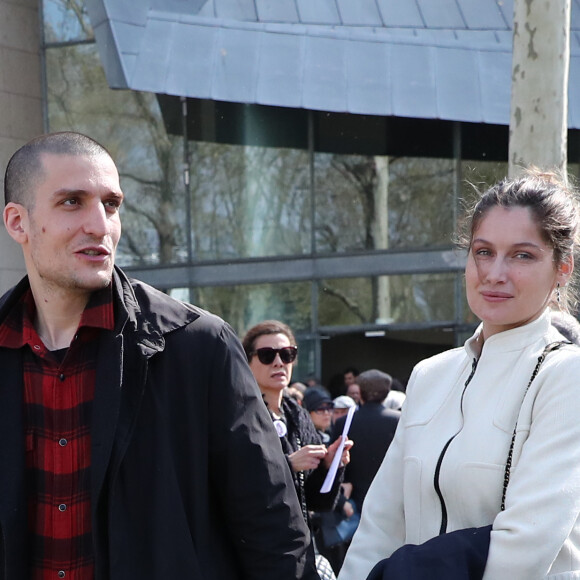 Laetitia Casta et son mari Louis Garrel à la sortie de l'hommage à Agnès Varda dans la Cinémathèque française avant ses obsèques au cimetière du Montparnasse à Paris, France, le 2 avril 2019.