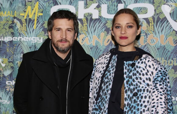 Guillaume Canet et sa compagne Marion Cotillard - Dîner de gala de la fondation Akuo suivi d'un concert privé de M.Chedid avec le collectif LAMOMALI au cabaret Lido, à Paris, France, le 17 janvier 2018. © Denis Guignebourg/Bestimage 