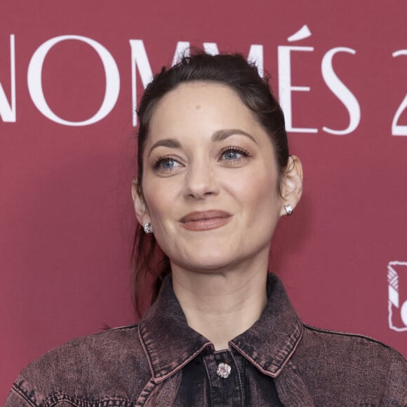 Marion Cotillard au Photocall des participants au dîner des nommés des César 2024 au Fouquet's Paris le 5 février 2024. © Olivier Borde / Bestimage 