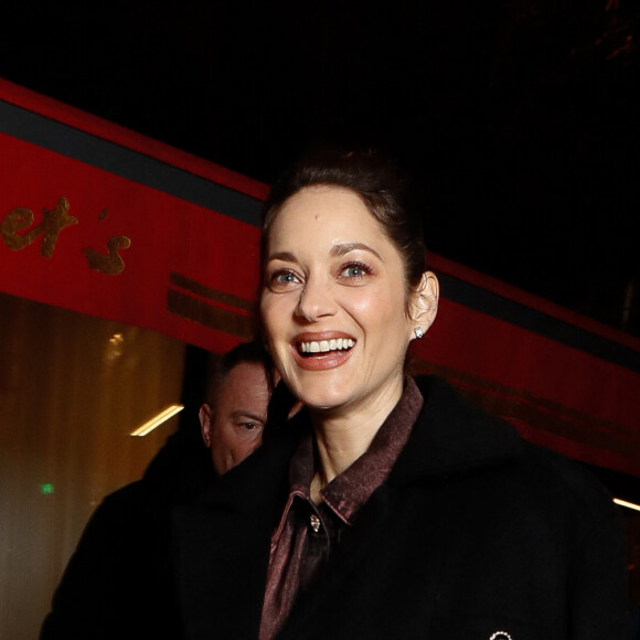 Marion Cotillard - Arrivées au dîner des nommés des César 2024 au Fouquet's à Paris, France, le 05 février 2024. © Christophe Clovis / Bestimage 