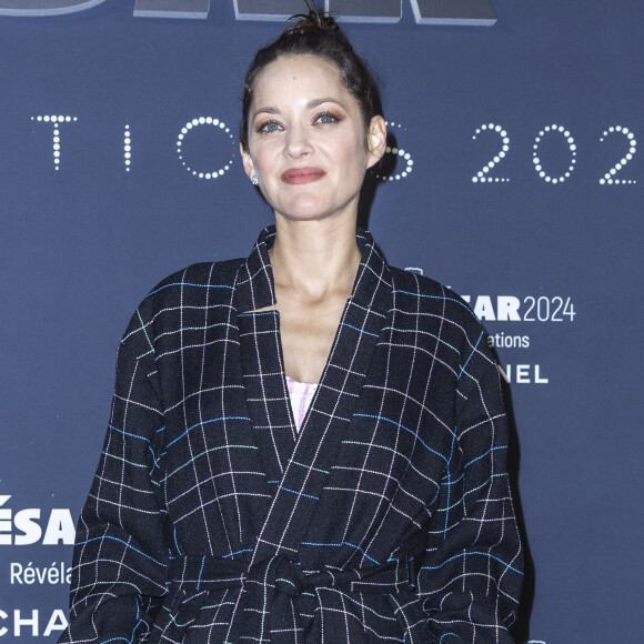 L'occasion de s'intéresser à l'actrice 
Marion Cotillard au photocall du dîner César Révélations 2024 à L'Élysée Montmartre à Paris le 15 janvier 2024. © Olivier Borde / Bestimage 