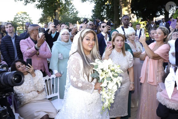 Exclusif - Aziza El Batri - Mariage de Francky Vincent et Aziza El Batri dans leur domaine de Sinceny dans l'Aisne le 28 septembre 2024. © Cédric Perrin / Bestimage 