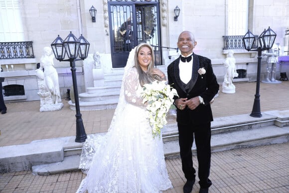 Exclusif - Francky Vincent et Aziza El Batri - Mariage de Francky Vincent et Aziza El Batri dans leur domaine de Sinceny dans l'Aisne le 28 septembre 2024. © Cédric Perrin / Bestimage 