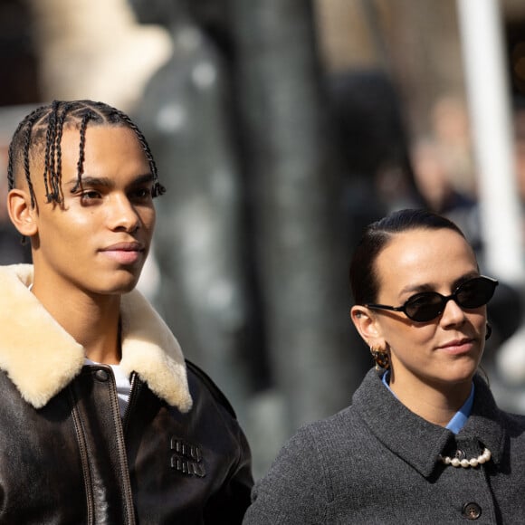 Pauline Ducruet à la Fashion Week de Paris
PFW - Alexandre Coste et Pauline Ducruet sont arrivés au défilé Miu Miu dans le cadre de la semaine de la mode de Paris . Photo par Nasser Berzane/ABACAPRESS.COM