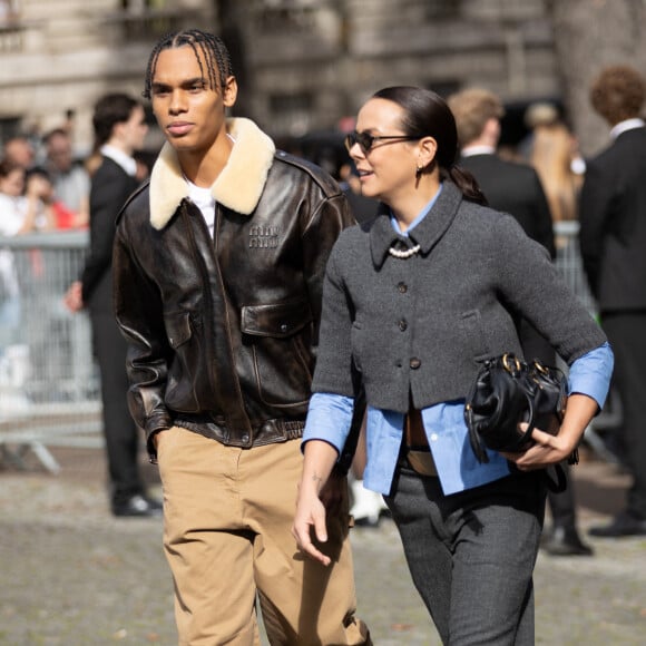 Au défilé Miu Miu
PFW - Alexandre Coste et Pauline Ducruet sont arrivés au défilé Miu Miu lors du défilé Womenswear printemps-été 2025 dans le cadre de la semaine de la mode de Paris le 01 octobre 2024 à Paris, France. Photo par Nasser Berzane/ABACAPRESS.COM