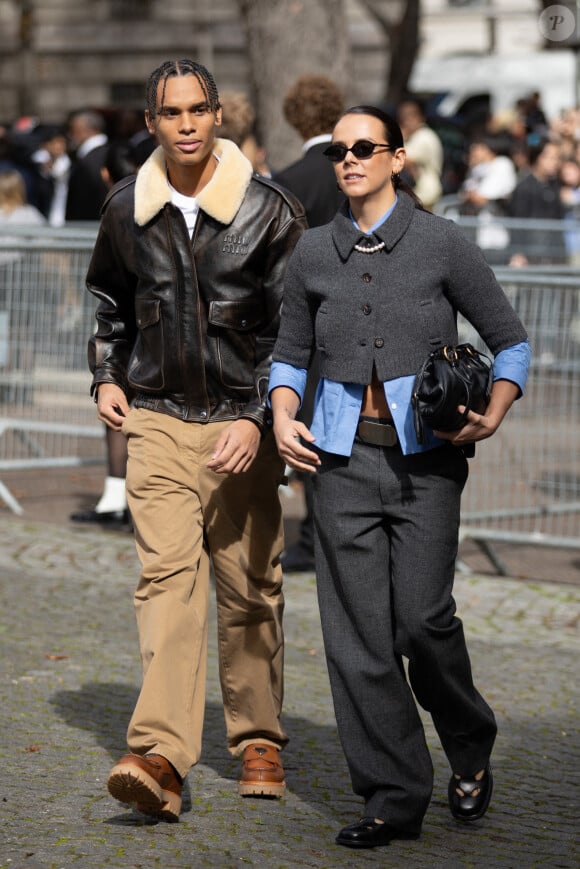 PFW - Alexandre Coste et Pauline Ducruet sont arrivés au défilé Miu Miu lors du défilé Womenswear printemps-été 2025 dans le cadre de la semaine de la mode de Paris le 01 octobre 2024 à Paris, France. Photo by Nasser Berzane/ABACAPRESS.COM