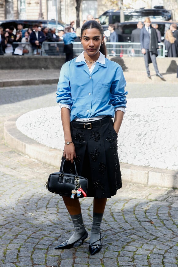 Guest - Arrivées au défilé de mode Femmes printemps-été 2025 "Miu Miu" lors de la fashion week de Paris. Le 1er octobre 2024 © Christophe Clovis / Bestimage 