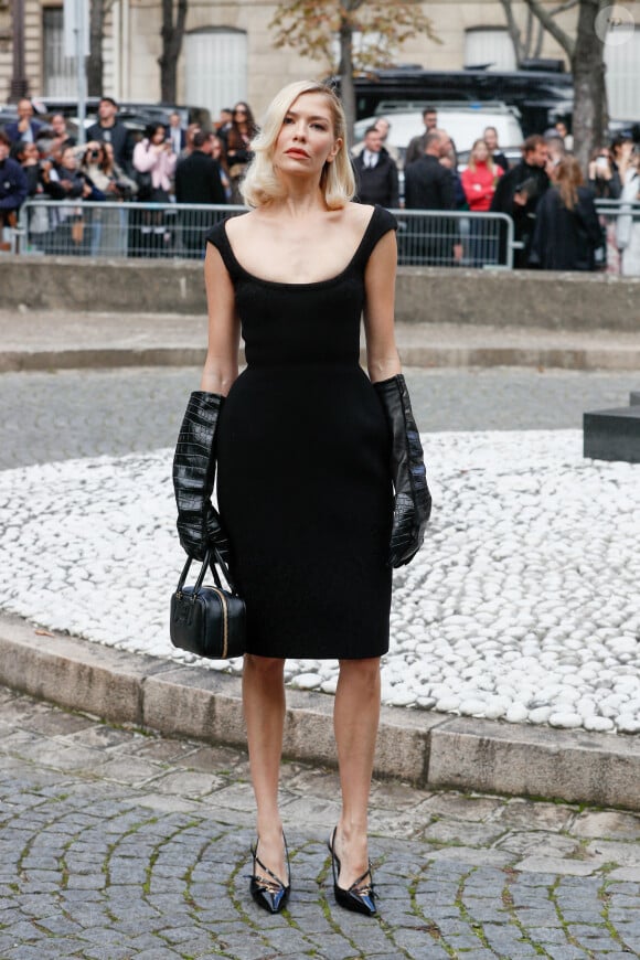 Lena (Elena) Perminova - Arrivées au défilé de mode Femmes printemps-été 2025 "Miu Miu" lors de la fashion week de Paris. Le 1er octobre 2024 © Christophe Clovis / Bestimage 