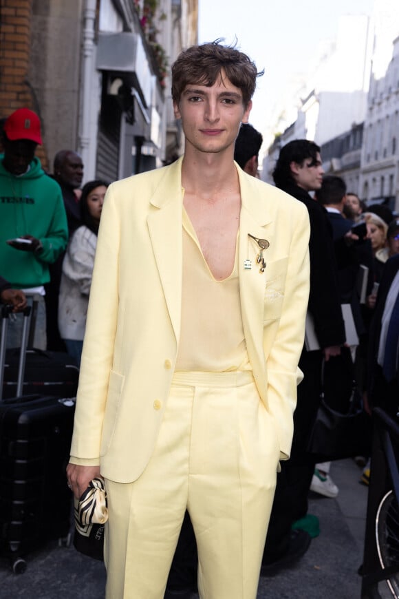 Vassili Schneider au défilé Lacoste prêt à porter printemps / été 2025 lors de la fashion week à Paris le 1er octobre 2024. © Jeremy Melloul / Bestimage