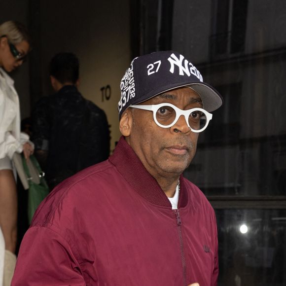 Spike Lee au défilé Lacoste prêt à porter printemps / été 2025 lors de la fashion week à Paris le 1er octobre 2024. © Jeremy Melloul / Bestimage
