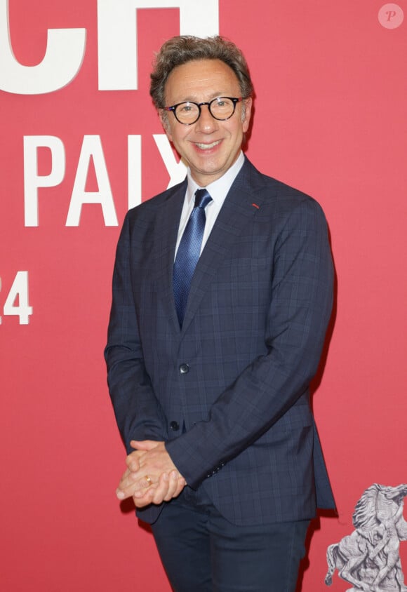 Stéphane Bern au photocall du "concerto pour la paix" de Omar Harfouch au Théâtre des Champs-Elysées à Paris le 18 septembre 2024. © Coadic Guirec / Bestimage