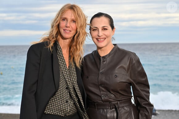 Sandrine Kiberlain et Amira Casar au photocall pour le film "Sarah Bernhardt, La Divine " lors de la 6ème édition du festival Cinéroman à Nice le 2 octobre 2024. © Bebert / Jacovides / Bestimage