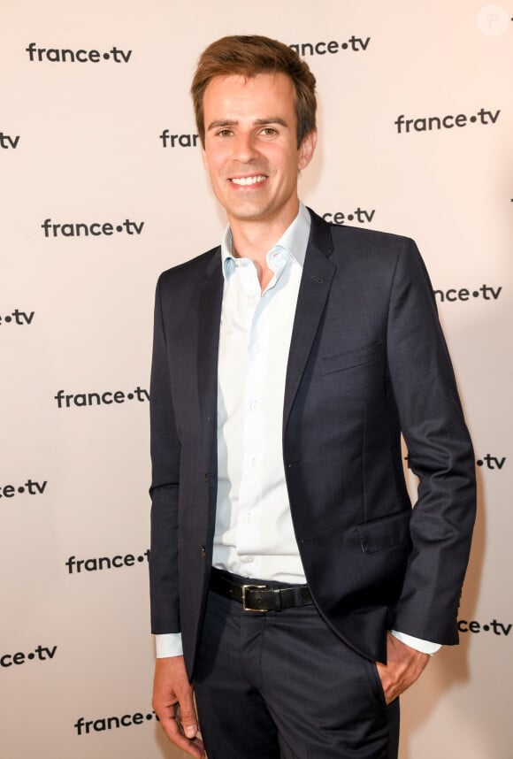 Jean-Baptiste Marteau au photocall de la conférence de presse de France 2 au théâtre Marigny à Paris le 18 juin 2019 © Coadic Guirec / Bestimage