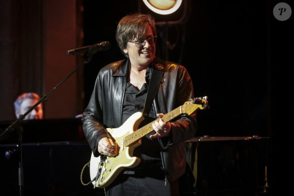 Thomas Dutronc lors de la 10ème nuit de la déprime aux Folies Bergère à Paris le 5 février 2024. © Jack Tribeca / Bestimage