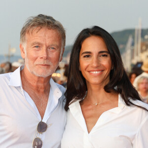 Franck Dubosc et Danièle Dubosc sur le tapis rouge du prix du court métrage lors du 37ème festival du film de Cabourg (37ème journées romantiques du 14 au 18 juin 2023), à Cabourg, France, le 16 juin 2023. © Coadic Guirec/Bestimage 